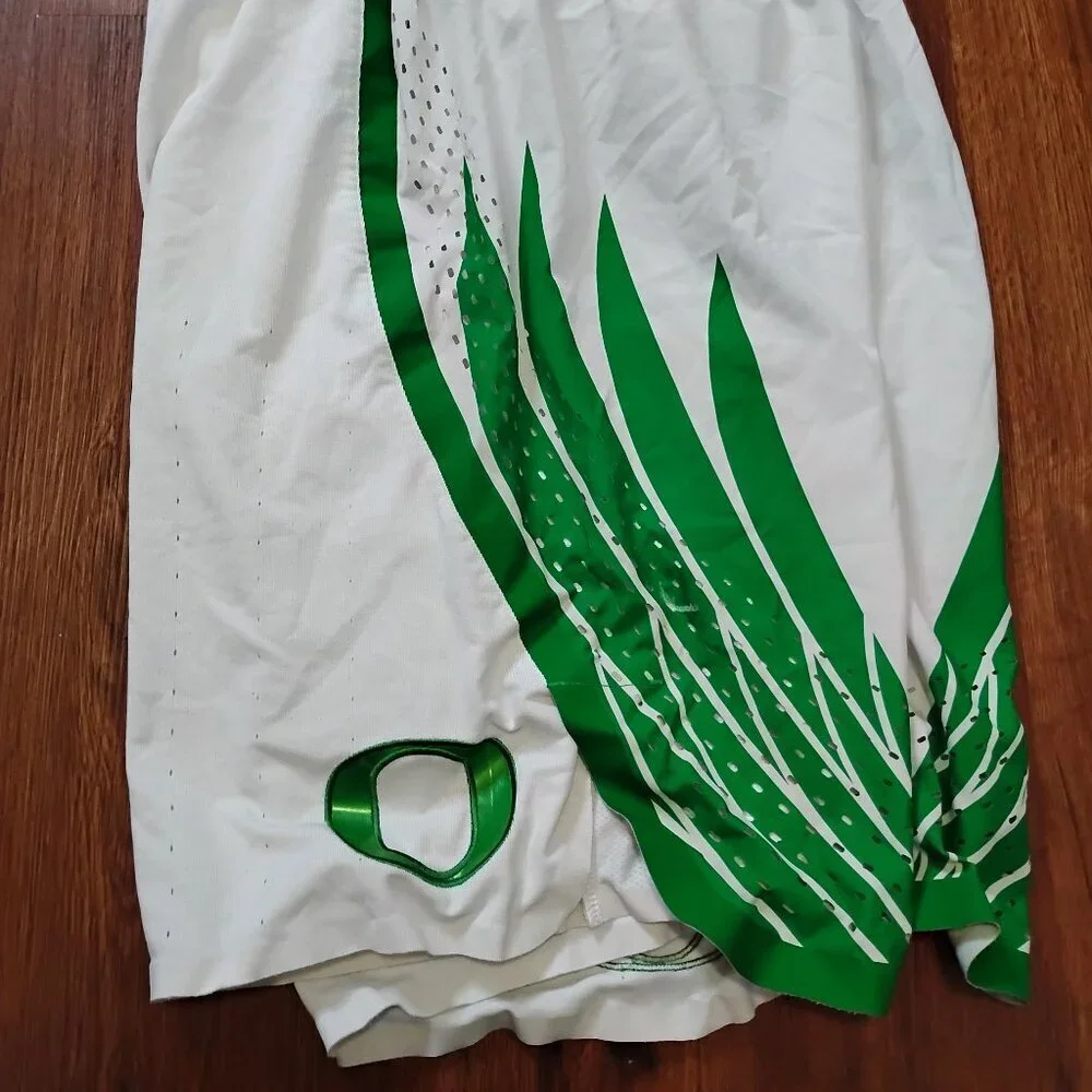 Nike Oregon Ducks Athletic Shorts Wings Team Issued 2016-17